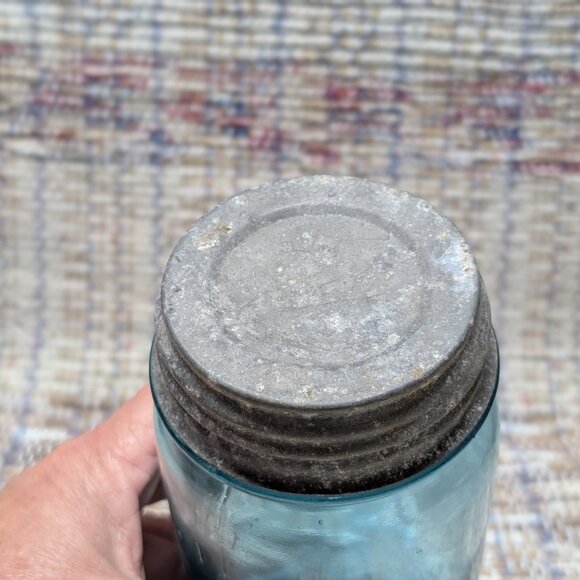 Vintage 1923-1933 Ball Perfect Mason Jar 10 Blue Glass Jar Zinc Lid Quart - Picture 8 of 9